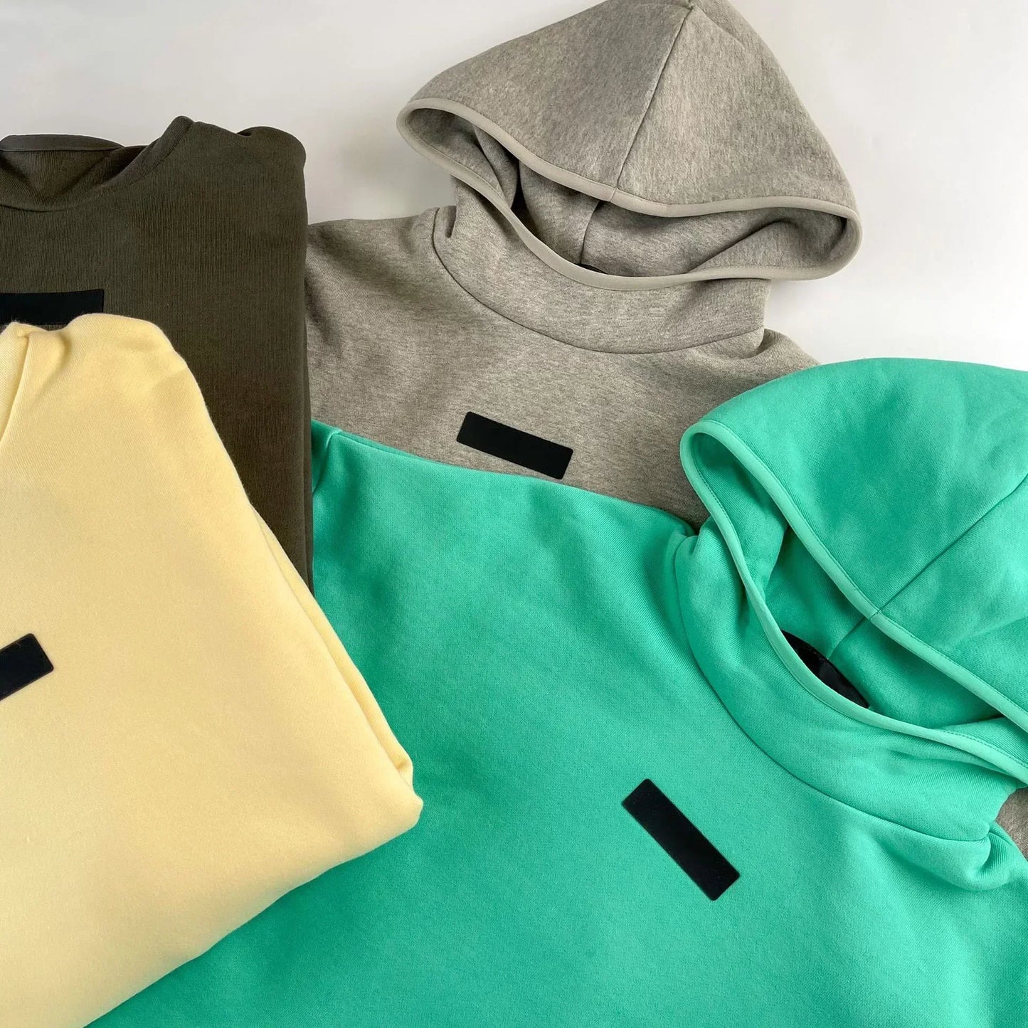 24ss Luxury Design Men's Round Neck Sweaters Couple High Street Solid Color Thickened Warm High Street Round Neck Pullover