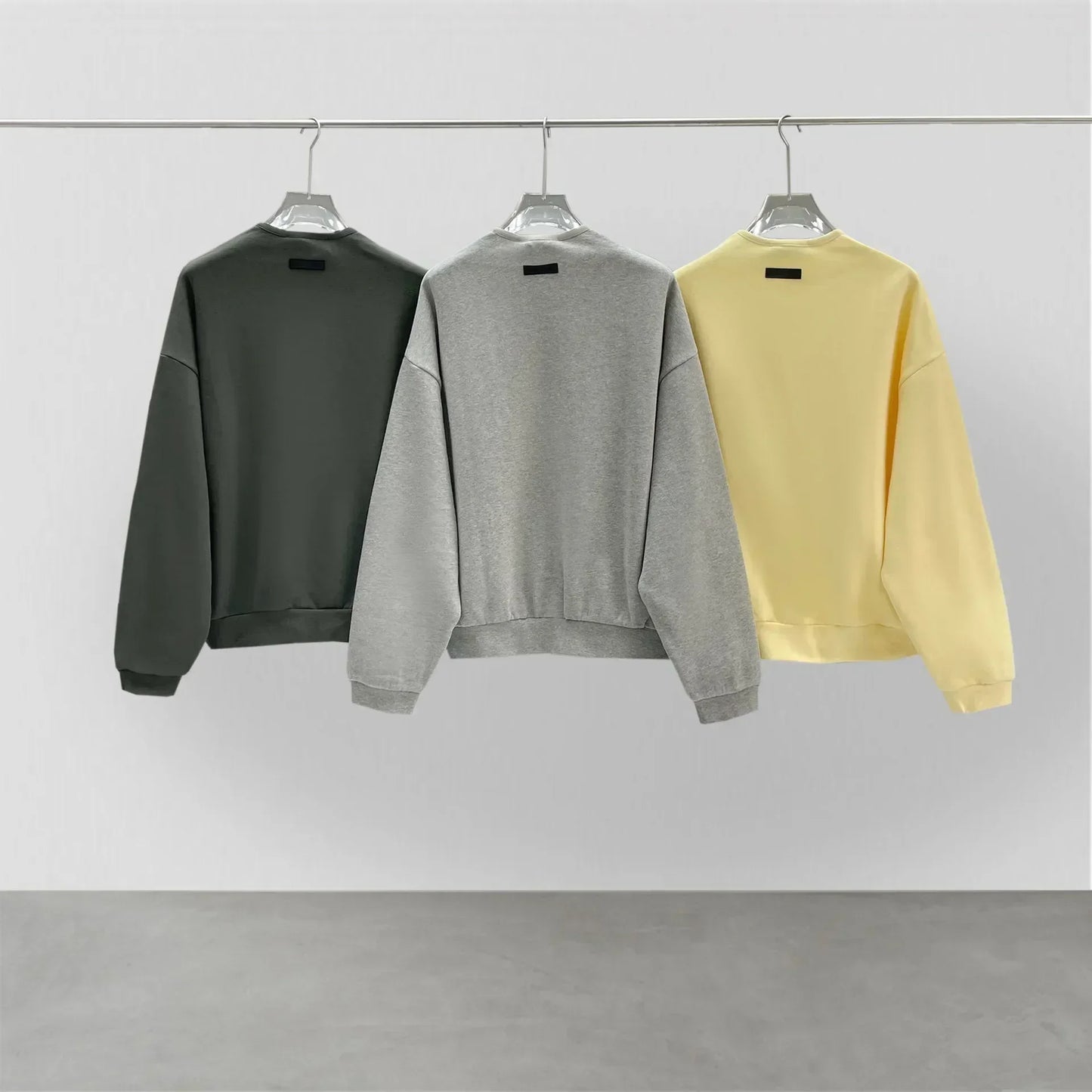 24ss Luxury Design Men's Round Neck Sweaters Couple High Street Solid Color Thickened Warm High Street Round Neck Pullover