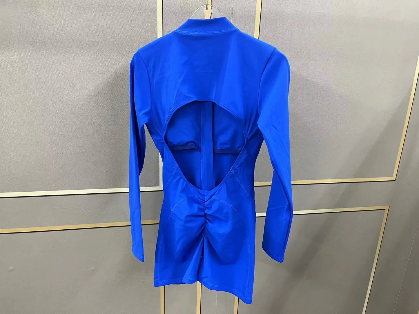 V Back Scrunch One-Piece Suit Push Up Sports Jumpsuit Woman Fitness Zipper Overalls Workout Rompers Women Gym Bodysuits Female