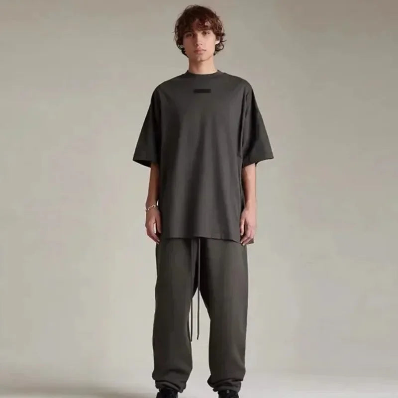 24ss Luxury Design Men's Round Neck Sweaters Couple High Street Solid Color Thickened Warm High Street Round Neck Pullover